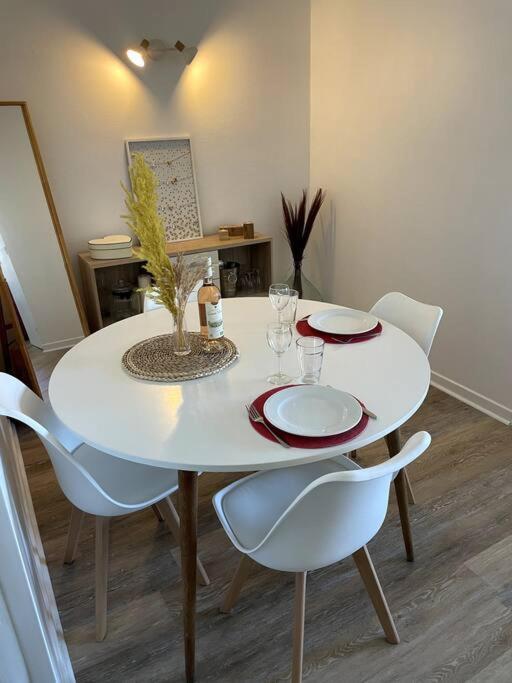 Appartement Vue Mer, 5Min A Pied De La Plage, Parking Prive Vallauris Eksteriør billede
